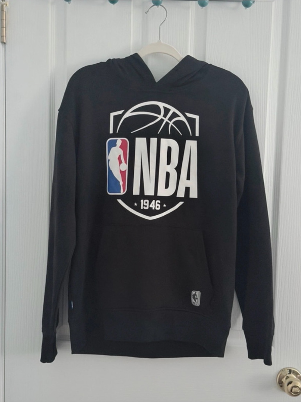 NBA Official Black Graphic Pullover Hoodie With Front Pocket Size M